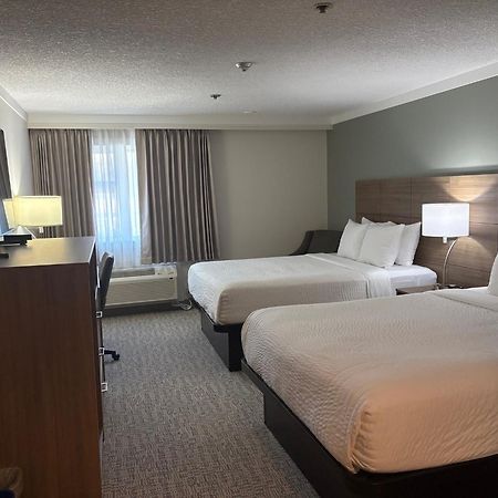 Quality Inn & Suites Whitehorse Exterior foto