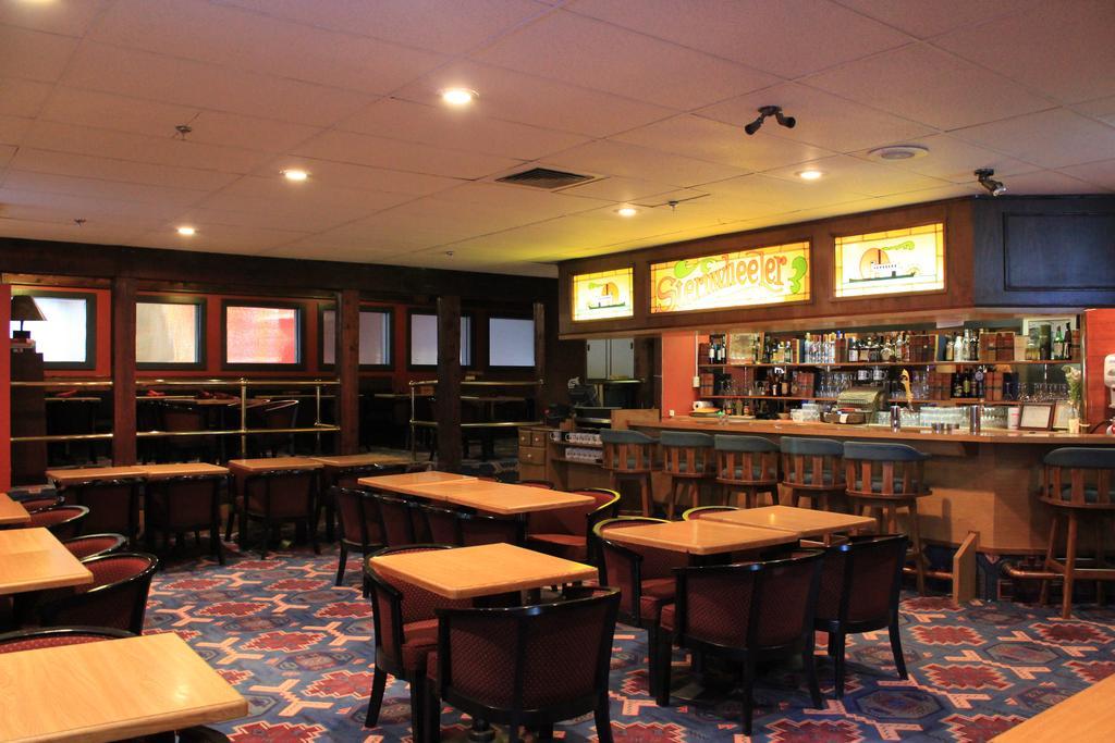 Quality Inn & Suites Whitehorse Exterior foto